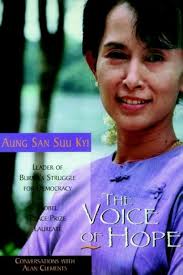 Amazon.com: Voice of Hope: Conversations with Alan Clements: 9781888363500:  Aung San Suu Kyi, Clements, Alan: Books