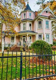 Modern home design is the trend these days but that doesn't mean that all homes have that kind of architecture and interior. 34 Reasons We Love Living In Raleigh Nc And You Will Too