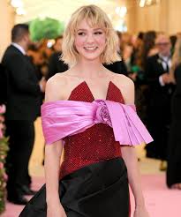 After reading the script for emerald fennell's revenge thriller promising young woman, costume designer nancy steiner pictured a leading lady who was disheveled or, in gentler terms… Carey Mulligan Reveals Promising Young Woman Nail Art