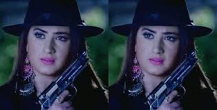 And this dancer here😘💘🤗 only true fans will know her 💞