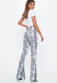 Grey Slinky Snake Print Flare Pants Missguided Printed Flare Pants Printed Pants Outfits Flared Pants Outfit