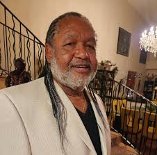 How much water is enough for succulents in extreme heat?