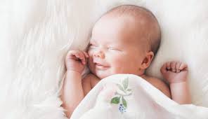 Legen sie ihr baby im ersten lebensjahr zum schlafen immer auf den rücken! Wie Baby Schlafen Legen Richtige Schlafposition Fur Babys