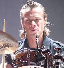 U2 Sombras e Árvores Altas