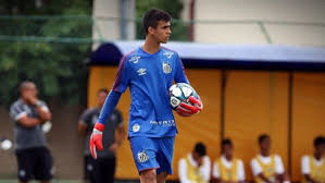 O goleiro joão paulo valorizou o empate por 0 a 0 do santos com o ceará, pelo confronto de ida das oitavas de final do copa do brasil, na vila belmiro. Santos Promove Goleiro De 15 Anos Ao Sub 17 Dabase Com Br