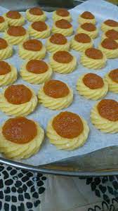 Rata rata peminat kuih tart nenas menggunakan resepi yang saya gunakan hari ini. Tat Nenas Sepit Traditional Pineapple Tarts My Baking Notebook