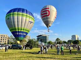 Jun 03, 2021 · w związku z tym informacja, z których miejsc wzbiją się w niebo będzie publikowana tuż przed startem na wydarzeniu balonowy cud nad wisłą na facebooku. Balonowy Cud Nad Wisla 2021 Punkt Informacji Kulturalnej Warszawa