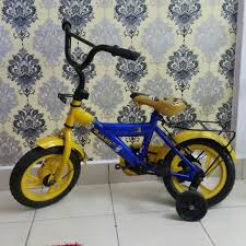 Basikal lipat yang mudah dan padat ini menjadikan perjalanan, perjalanan, dan kehidupan lebih mudah. Basikal Budak 12 Sports Bicycles On Carousell