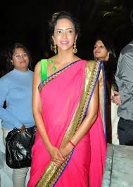 Actresses tabu act in marathi, hindi, tamil, telgu, malayalam and bengali language films. 11 Beautiful Tamil Actress In Saree Styles At Life