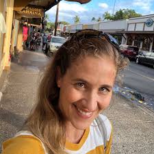 Kami Stewart's Instagram, Twitter & Facebook