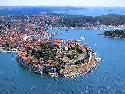 Welcome to the official facebook page of croatia! Croacia Mejora Su Posicion Como Destino Turistico Ante Su Entrada En La Ue Economia