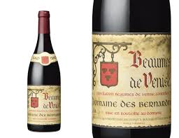 Sur le versant sud des dentelles de montmirail, vignoble en oeil : Domaine Des Bernardins Beaumes De Venise Rouge 2016
