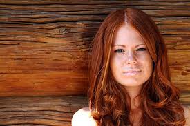 From rich red to deep chestnut brown with reddish highlights, find out which shade of auburn is right for you. Auburn Hair Color Ideas Sophie Hairstyles 26512