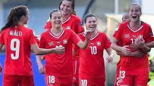Il servizio di calcio svizzera live soccer livescore.in ti tiene aggiornato in tempo reale con il suo i webmaster con siti relativi al calcio interessati a implementare una soluzione livescore nel proprio sito. Serie A Svizzera Femminile Tra Strutture E Budget Molte Sognano Il Campionato Elvetico Eccellenza Che Avanza Calcio Femminile Italiano