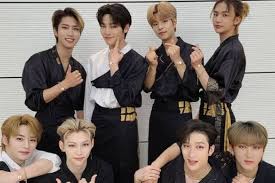 Penggemar tante stw bali mau pun luar bali tante kesepian bisa dm | twuko. Tersentuh Baca Surat Penggemar Stray Kids Berharap Bisa Kembali Kunjungi Indonesia Kami Sungguh Ingin Bertemu Kalian Langsung