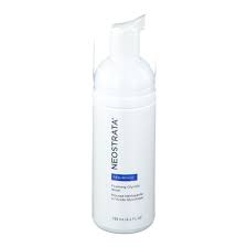 L'acide glycolique est réputé pour son pouvoir exfoliant sur les couches supérieures de la peau et ses vertus astringentes le peeling à l'acide glycolique est le peeling le plus connu de la couche superficielle de la peau. Neostrata Glycolic Wash Reinigungsschaum 125 Ml Shop Apotheke Com