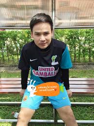 Jun 20, 2021 · ดาราคนไหนเตะบอลเก่งๆเลยบ้างครับ จากกระแสโตโน่ พอไปหาคลิปดู ก็หายาก พอจะมีพวกบอลช่อง 3 ก็เห็นแค่มีพวกแววเพราะไม่ได้ซ้อมจริงจัง แต่มีทรงบอล. à¸§ à¸™à¸™ à¹„à¸œ à¸¡ à¹€à¸•à¸°à¸Ÿ à¸•à¸šà¸­à¸¥à¸à¸ à¸¨à¸¥ Phongsathon Srijun Facebook