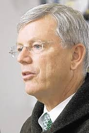 Eastwood threatens suit over blog blasts