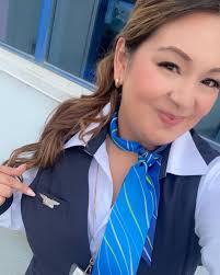 Nina Escobar (@noticeably_nina) • Instagram photos and videos