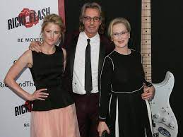 See more of meryl streep page on facebook. Meryl Streep Wird Zum Ersten Mal Oma Trend Magazin Meryl Streep Oscar Gewinner Tochter