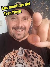 Roberto Rojo's Instagram, Twitter & Facebook