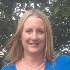 Serena Williamson's Instagram, Twitter & Facebook