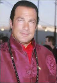 Steven Seagal anuncia a primeira comédia oficial de sua carreira