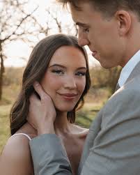 jacquilynekeene has been married for three years, and I still post photos  from this session