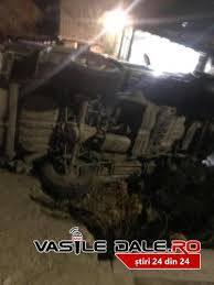 Actualizare Beat Crita Un Sofer A Zburat Cu Masina Prin Doua Case Din Viseu De Sus Si S A Rasturnat Padurarul De La Volan S A Ales Cu Dosar Penal Galerie Foto Video Exclusiv
