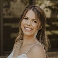 Jackie Hermanson's Instagram, Twitter & Facebook