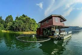 Di dalam kompleks tersebut juga terdapat sebuah perigi yang digelar perigi mahsuri. Tempat Menarik Di Kedah Terkini Destinasi Pelancongan Terbaik Di Negeri Jelapang Padi Lokasi Percutian