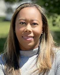 Andrea Diggs's Instagram, Twitter & Facebook