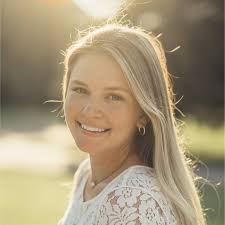 Tess Henderson Email & Phone Number