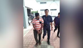 Sebagai pengadilan negara tertinggi, mahkamah agung merupakan pengadilan kasasi yang bertugas membina keseragaman dalam penerapan hukum melalui putusan dalam pengertian mahkamah agung sebagai lembaga tinggi negara, maka dalam lembaga ini terdapat sebuah struktur yang jelas. Tiga Didenda Miliki Barang Larangan Import
