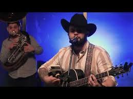 English translation of lyrics for si tu amor no vuelve (live) by carin leon. Mi Eterno Amor Secreto Carin Leon Live Vol 2 Youtube Mi Eterno Amor Secreto Amor Secreto Mi Amor Eterno