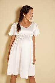 Maternity wedding dresses just because you are pregnant, that mustn't stop you from looking gorgeous and stunning in your fancy wedding dress. Maternity Wedding Dresses The Best Dresses For Pregnant Brides