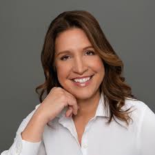 Top MarCom Execs to Watch in 2024: Maximus' Eileen Cassidy Rivera