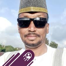 In 1978, a 28-year-old Richard Branson set out to impress his girlfriend,  Joan Templeman, with a bold move—pretending to buy a private island. He had  heard that several islands in the British