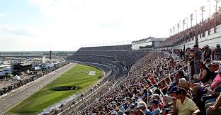 The rest of the fans have to watch on tv or online. Pre Sale For 2021 Daytona 500 Tickets Starts Feb 10 Daytona International Speedway