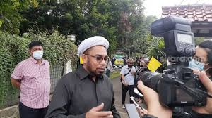 Ia mendesak jokowi untuk mundur saja lantaran dinilai sudah tidak memiliki kompetensi lagi menjadi seorang jadi saya tulis risalah itu menunjukkan bahwa enam tahun pak jokowi jadi presiden itu. Sampah Demokrasi Sebutan Ali Mochtar Ngabalin Bagi Yang Minta Jokowi Mundur Suara Banten