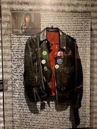 Pin By Ijh 666 On Joan Jett Leather Jacket Joan Jett Jackets