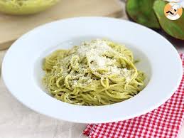 Spaghettis Carbonara D Avocat Recette Ptitchef Recette Spaghetti Carbonara Carbonara Recettes De Cuisine