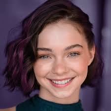 Emma Myers's Instagram, Twitter & Facebook