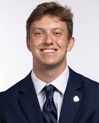 Jillian Wenger's Instagram, Twitter & Facebook