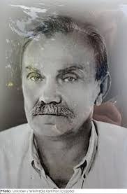 Edward Romanowski's Instagram, Twitter & Facebook