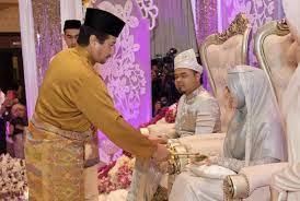Tuanku mizan zainal abidin (d. Sultan Mizan Hadir Majlis Perkahwinan Anak Mb Terengganu Semasa Mstar