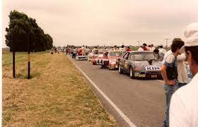 Turismo carretera ( road racing , lit., road touring ) es una popular serie de carreras de autos de turismo en argentina , y la serie de. Turismo Carretera Wikipedia