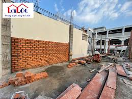 Bảng giá gạch xây nhà mới nhất 2025: Giá gạch đặc, gạch lỗ