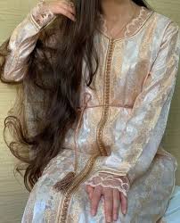Mobra noir 2019, caftan mobra vert royal 2020, caftan 2019 mobra, 9aftan mobra, atwab mobra, caftan jawhara mobra 2019. 510 Idees De Jawhara Caftan En 2021 Caftan Caftan Marocain Djellaba Marocaine