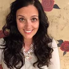 Shannon Abram's Instagram, Twitter & Facebook